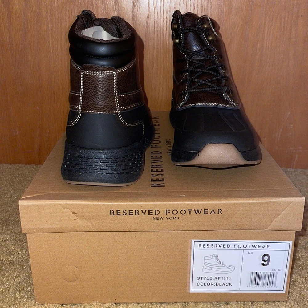 Reversed Footwear New York US 9 EU 42